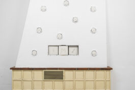 nigin beck exhibition view berlin beware o wanderer 